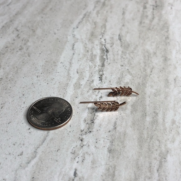 925 Sterling Silver Rose Gold Leaf Ear Pin - Picture 5 of 8